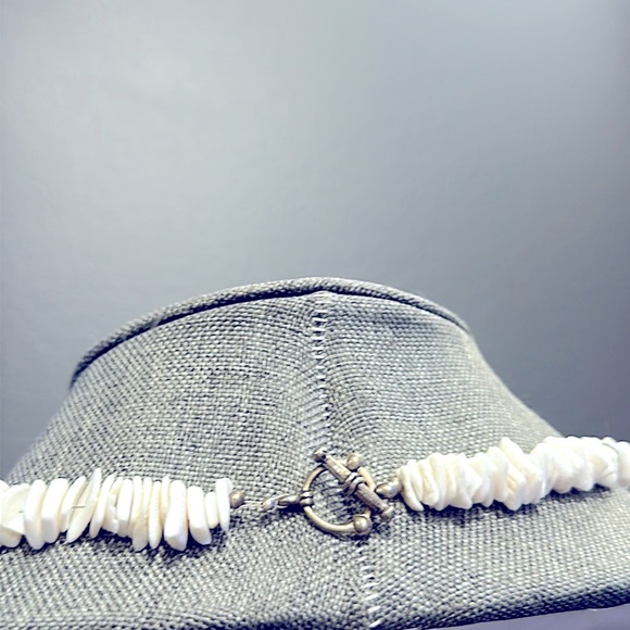 Vintage Natural Puka Shell & Turquoise Necklace - Picture 4 of 5